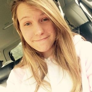 Hey, Im Kayla :D